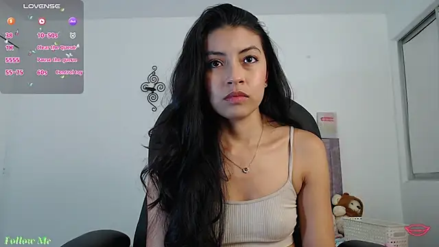 ellajonz online show from May 2, 2026, 3:22 am