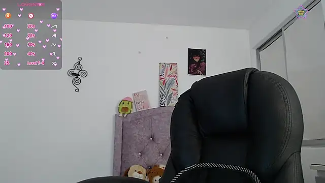 ellajonz online show from July 12, 2026, 12:01 am