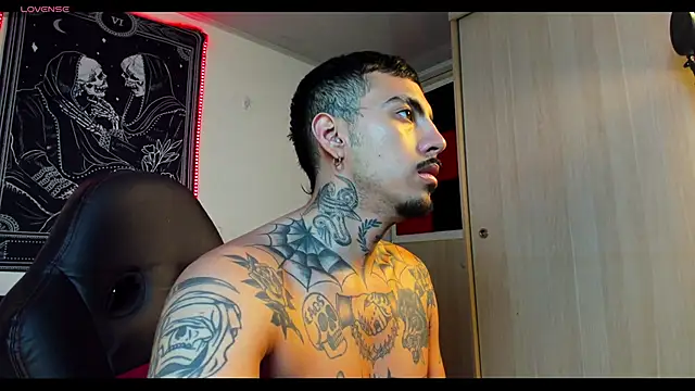 Snapshot of scockpion__ chatting on February 12, 2025, 8:59 am scockpion online show from February 12, 2025, 8:59 am