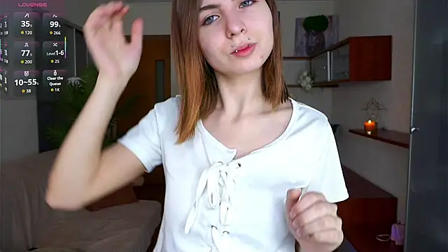 ErlinaBuoy online show from November 7, 2025, 6:13 am