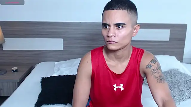 Liiamthompson online show from October 28, 2025, 7:38 pm