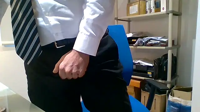 66MA69 online show from November 1, 2025, 8:38 am