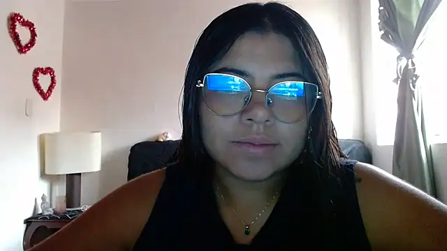 viccky vick online show from September 18, 2025, 1:24 pm
