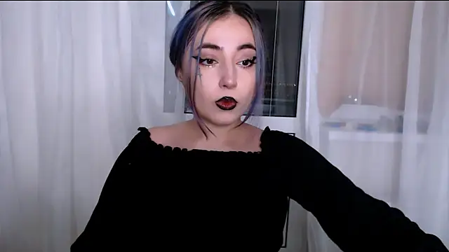 purplewitch online show from November 6, 2025, 2:07 pm