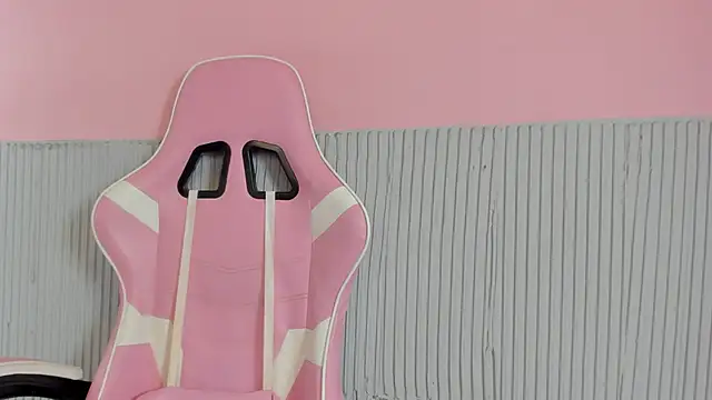 yeikafoxy online show from March 1, 2026, 11:34 am