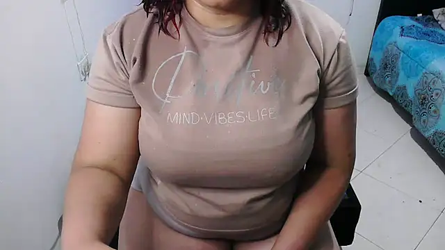 alexandraluv online show from December 14, 2025, 10:14 pm