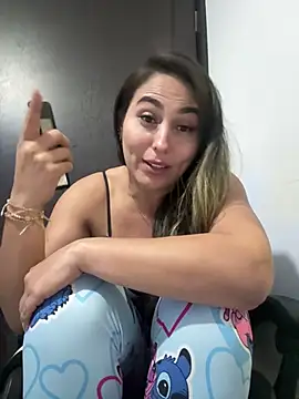 Snapshot of dulcehot_1502 chatting on March 8, 2025, 2:01 am dulcehot 1502 online show from March 8, 2025, 2:01 am