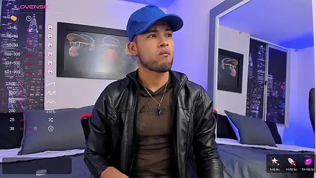 Max Conor1 online show from February 6, 2025, 11:32 am