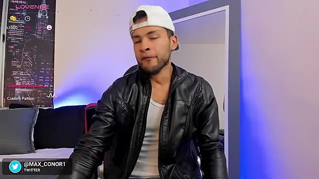 Max Conor1 online show from February 18, 2025, 11:33 am