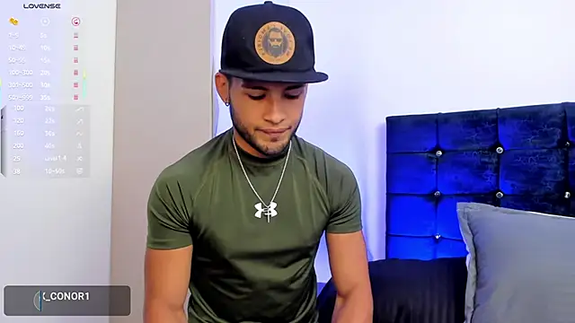 Max Conor1 online show from October 21, 2025, 2:29 pm