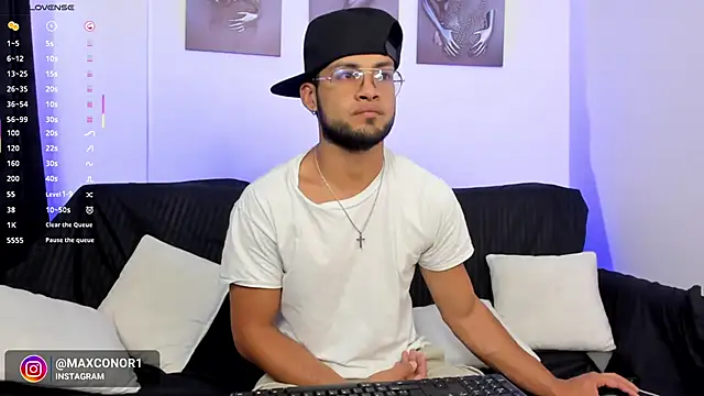 Max Conor1 online show from March 12, 2026, 11:38 am