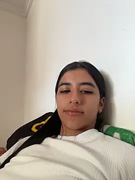 eva roseee online show from June 12, 2026, 8:52 pm