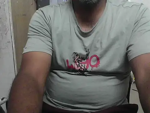 Snapshot of awesomeroc123 chatting on December 21, 2025, 5:09 pm awesomeroc123 online show from December 21, 2025, 5:09 pm