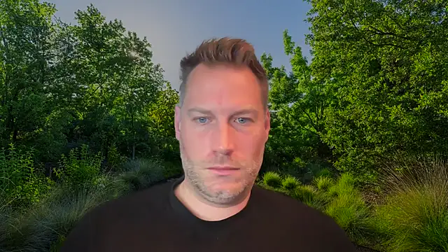 Snapshot of Christian87xxx chatting on October 31, 2025, 7:42 am Christian87xxx online show from October 31, 2025, 7:42 am