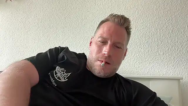 Christian87xxx online show from June 6, 2026, 3:06 pm