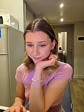 Snapshot of jackp0t__ chatting on February 19, 2026, 12:45 pm jackp0t online show from February 19, 2026, 12:45 pm