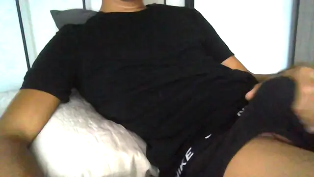 tommyboyteen online show from October 21, 2025, 8:37 am