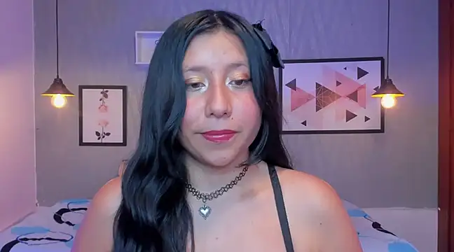 Snapshot of Nohemi_louse chatting on February 20, 2025, 7:41 pm Nohemi louse online show from February 20, 2025, 7:41 pm