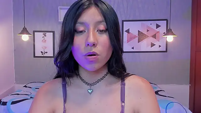 Snapshot of Nohemi_louse chatting on February 25, 2025, 1:20 am Nohemi louse online show from February 25, 2025, 1:20 am