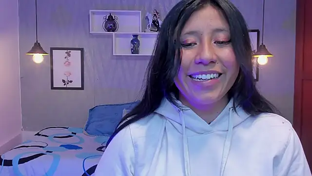 Snapshot of Nohemi_louse chatting on February 25, 2025, 7:47 pm Nohemi louse online show from February 25, 2025, 7:47 pm