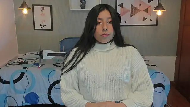 Snapshot of Nohemi_louse chatting on March 17, 2025, 7:37 pm Nohemi louse online show from March 17, 2025, 7:37 pm