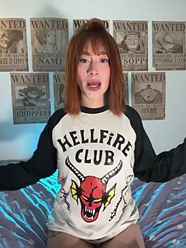 chloe rockss  online show from November 6, 2025, 10:10 pm