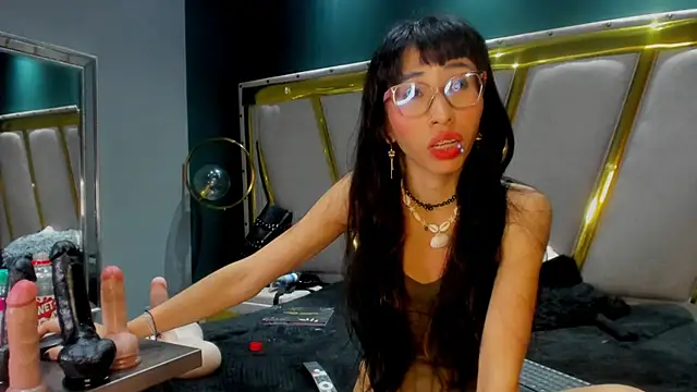 Mara Gonzalez online show from February 17, 2026, 6:14 pm