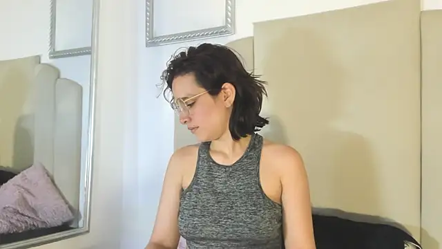 Snapshot of Annyrosee chatting on October 20, 2025, 1:33 pm Annyrosee online show from October 20, 2025, 1:33 pm