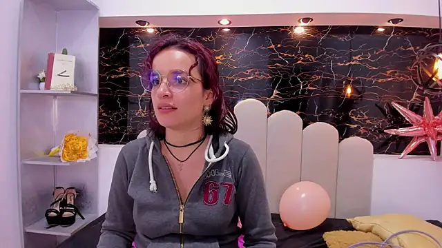 Snapshot of Annyrosee chatting on November 23, 2025, 1:05 am Annyrosee online show from November 23, 2025, 1:05 am