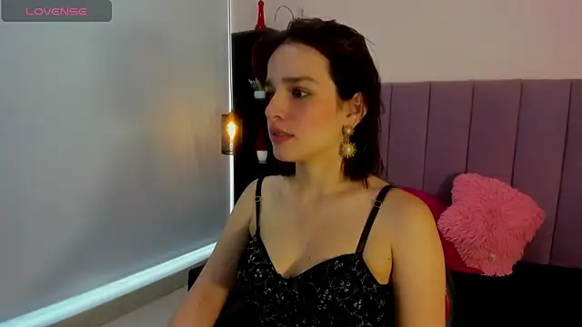 Annyrosee online show from January 16, 2026, 7:51 pm