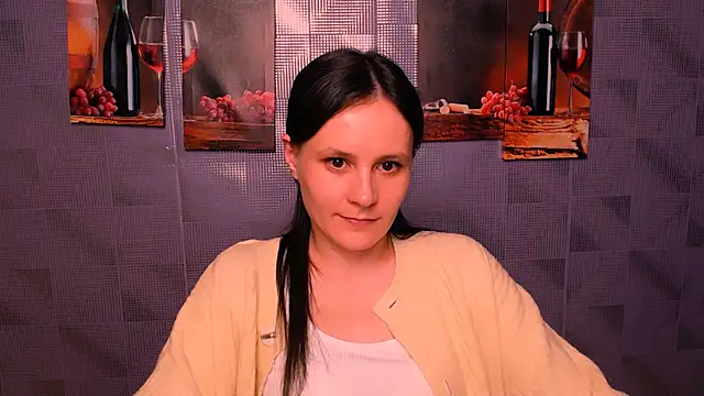 Snapshot of ValeriaHeart_ chatting on February 5, 2025, 1:33 pm ValeriaHeart online show from February 5, 2025, 1:33 pm