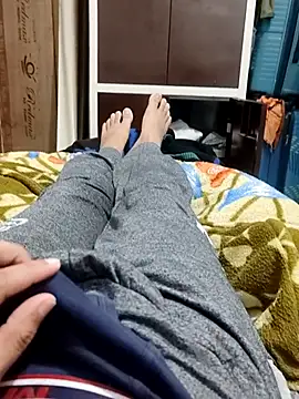 Hot funky boy online show from February 13, 2025, 4:39 pm