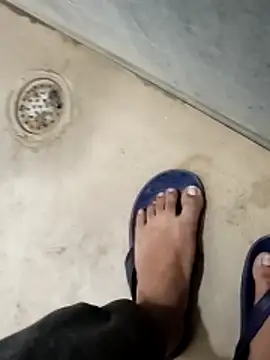 Hot funky boy online show from November 23, 2025, 4:01 am