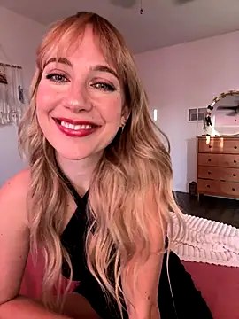 Snapshot of rileylovesyou chatting on September 14, 2025, 1:27 am rileylovesyou online show from September 14, 2025, 1:27 am