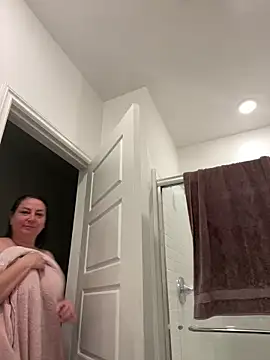 Chubby-Kat50 online show from February 18, 2026, 2:51 am