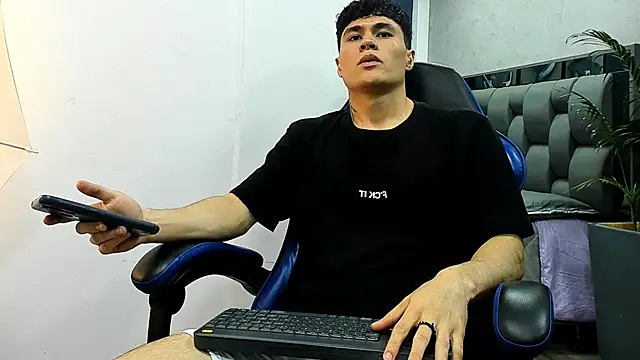 roan birkin online show from September 29, 2025, 8:57 pm