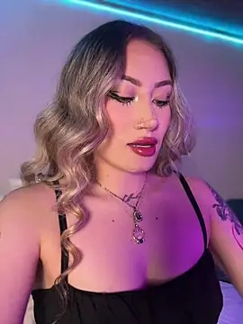 Lally Valencia   online show from November 13, 2025, 7:18 am