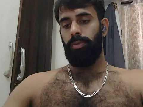 Snapshot of indianhairybull chatting on June 18, 2026, 4:57 am indianhairybull online show from June 18, 2026, 4:57 am