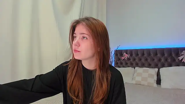 Ella Mayers online show from February 28, 2025, 9:12 pm