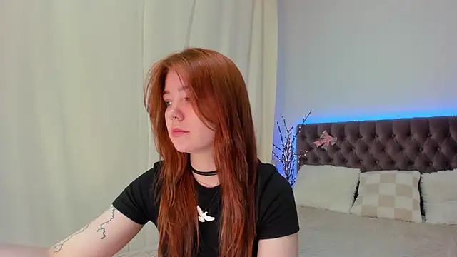 Ella Mayers online show from March 17, 2025, 12:41 am