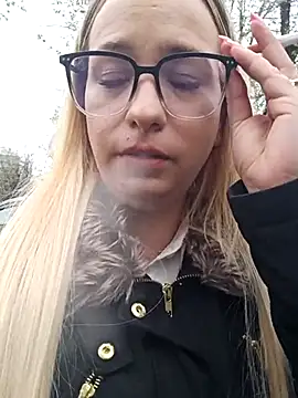 Mia RainX online show from March 31, 2026, 10:59 am