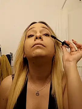 Mia RainX online show from April 6, 2026, 10:05 am