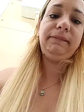 Mia RainX online show from April 11, 2026, 12:09 pm