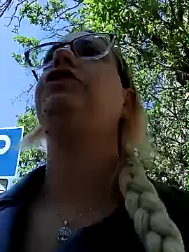 Mia RainX online show from April 30, 2026, 11:49 am