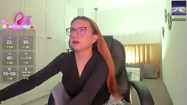 fer angel  online show from February 21, 2025, 1:33 pm