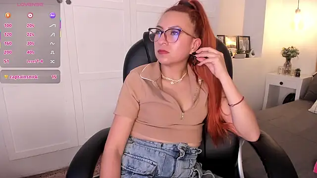 fer angel  online show from March 8, 2025, 4:28 pm