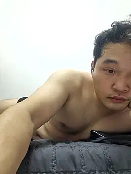 Snapshot of offwhite777 chatting on November 12, 2025, 1:55 pm offwhite777 online show from November 12, 2025, 1:55 pm