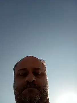 NAvoglia online show from July 28, 2026, 3:21 pm