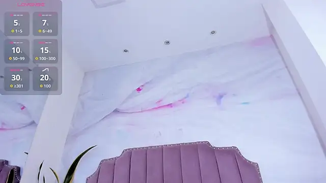 Lia Guzman online show from March 16, 2026, 5:44 am