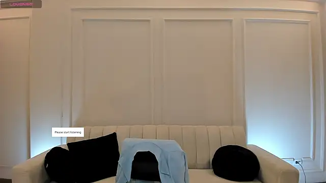 BeccaBaxter online show from May 17, 2026, 11:50 am